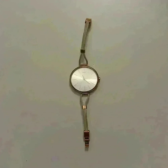 Calvin Klein Silver Dial Women's Watch - K3V235L6 - Picture 1 of 8